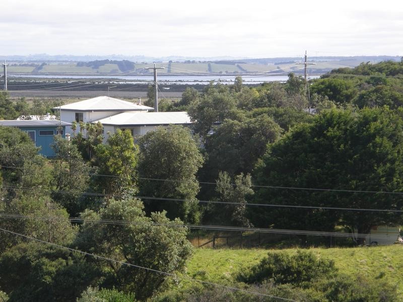 105 CANTERBURY ROAD, Venus Bay VIC 3956