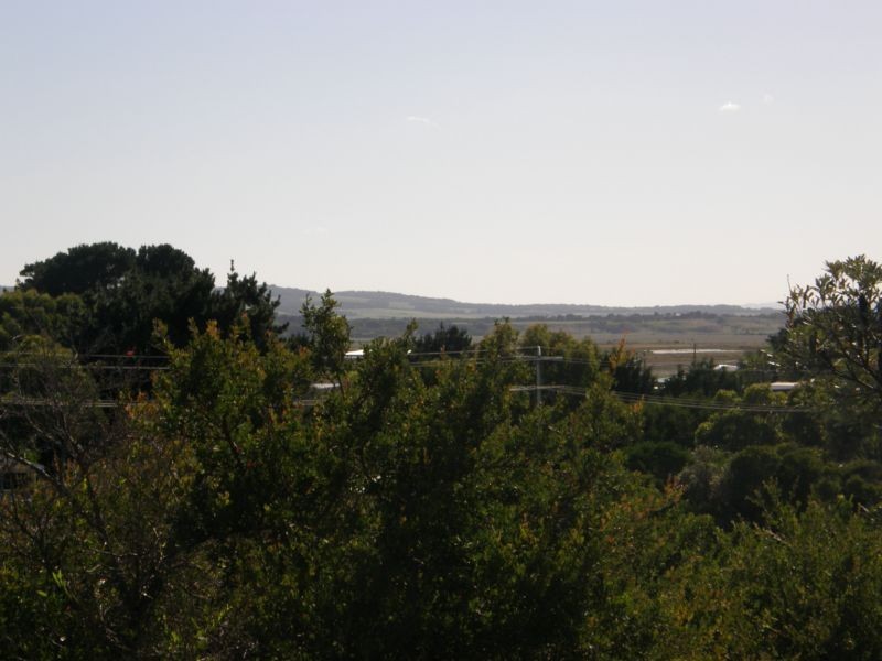 4 SATELLITE CRESCENT, Venus Bay VIC 3956