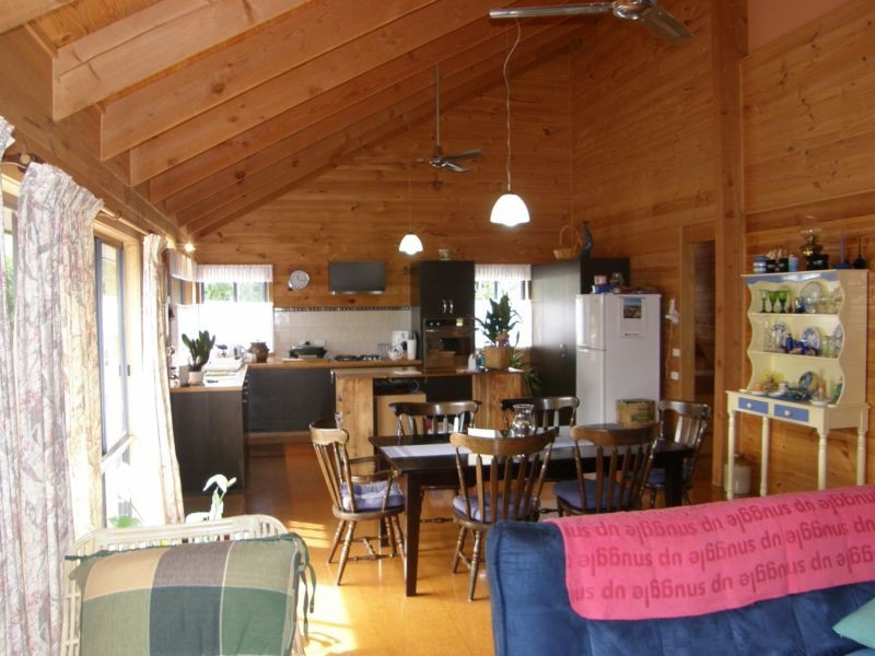 2 SYDNEY COURT, Venus Bay VIC 3956