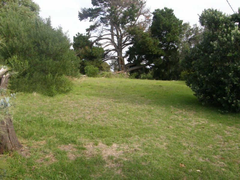 11 GRAHAM AVENUE, Venus Bay VIC 3956