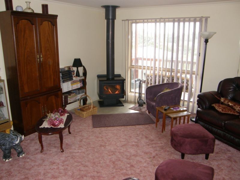 16 WOORAK AVENUE – 1ST ESTATE, Venus Bay VIC 3956