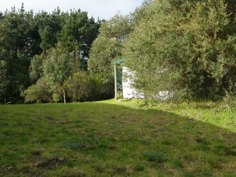 2 CRICHTON CRESCENT, Venus Bay VIC 3956