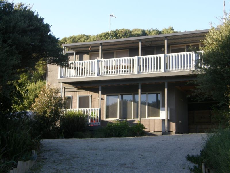 18 ATKINSON AVENUE, Venus Bay VIC 3956