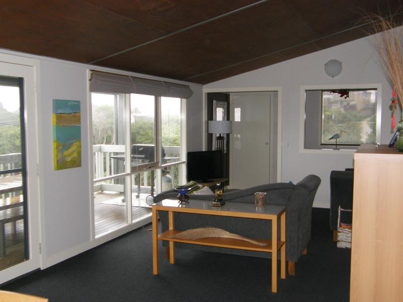 18 ATKINSON AVENUE, Venus Bay VIC 3956