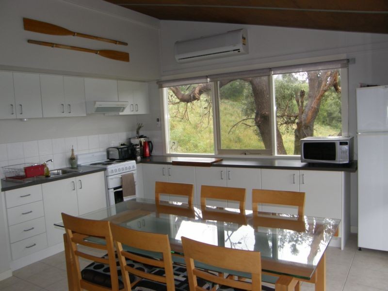18 ATKINSON AVENUE, Venus Bay VIC 3956