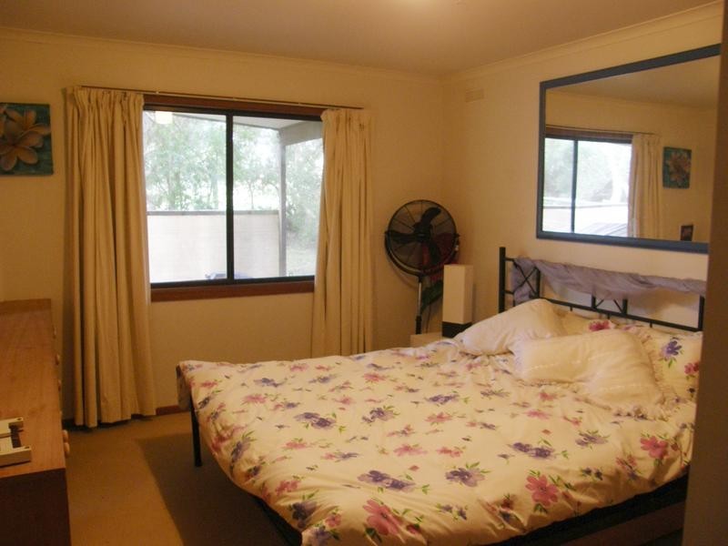 59-61 MCINDOE AVENUE, Venus Bay VIC 3956