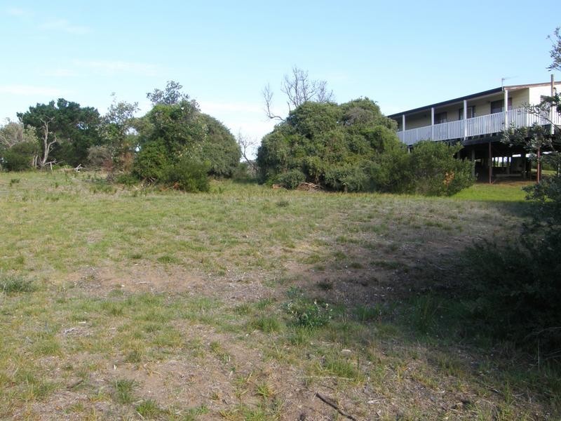 27 BRADLEY AVENUE, Venus Bay VIC 3956