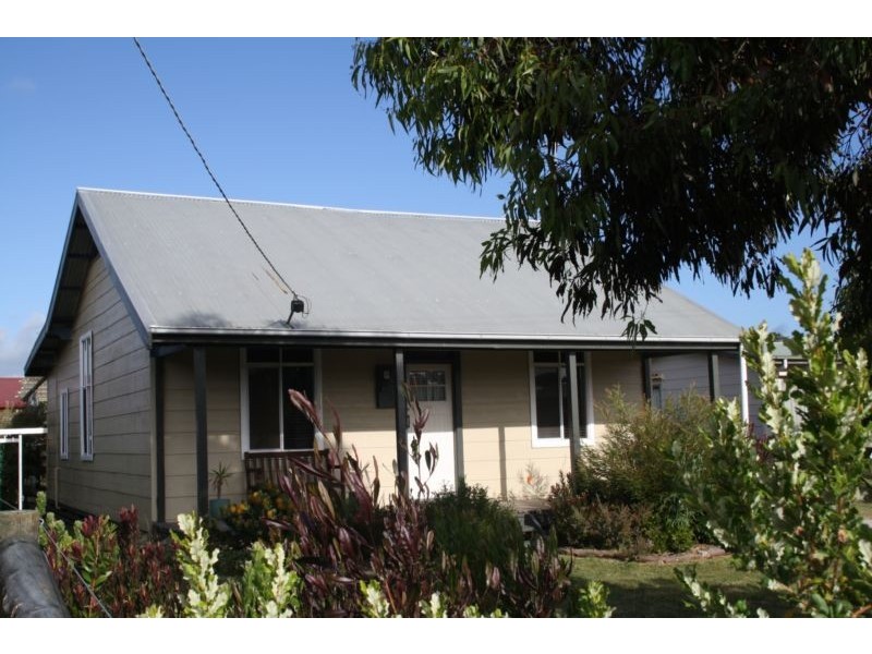 13 JUNO ROAD – 1ST ESTATE, Venus Bay VIC 3956