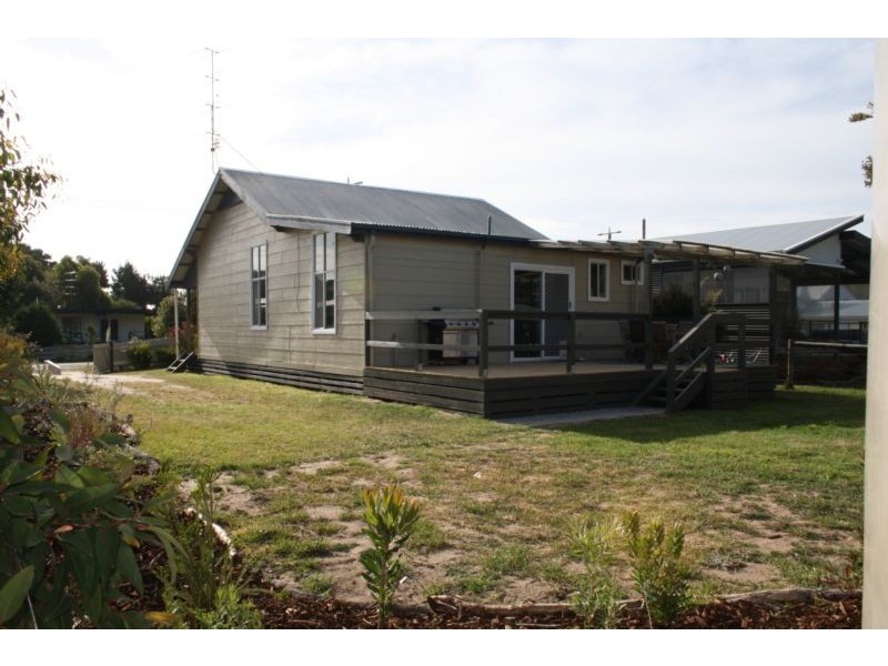 13 JUNO ROAD – 1ST ESTATE, Venus Bay VIC 3956