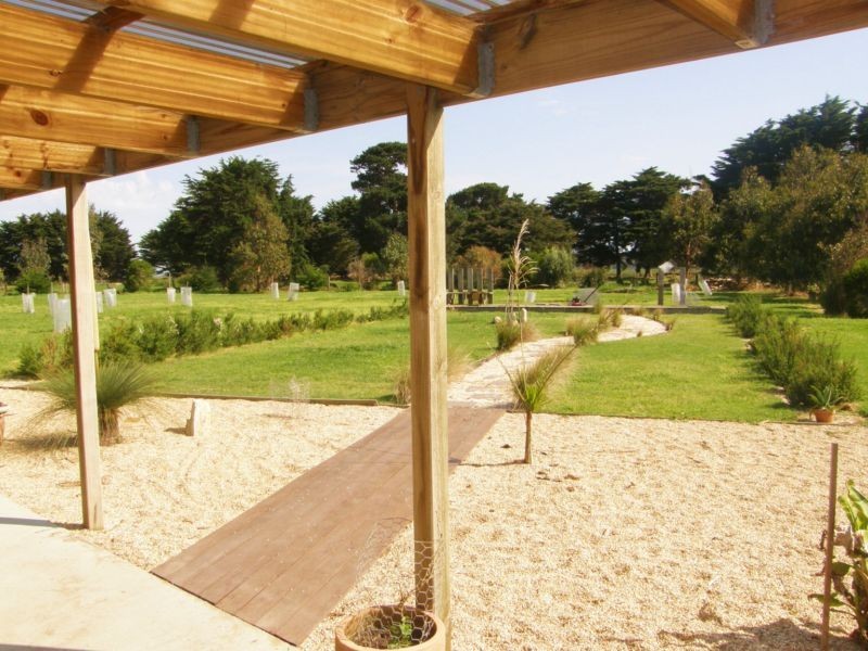 8 CUMBERLAND COURT, Tarwin Lower VIC 3956