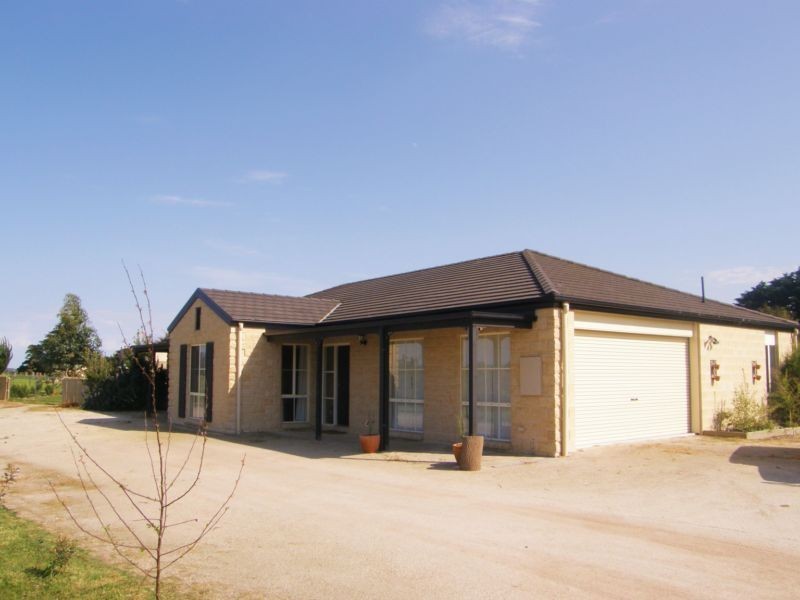 8 CUMBERLAND COURT, Venus Bay VIC 3956