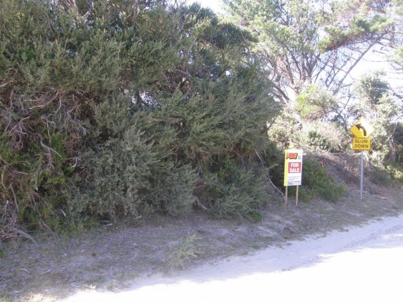 86-88 ATHERTON DRIVE, Venus Bay VIC 3956