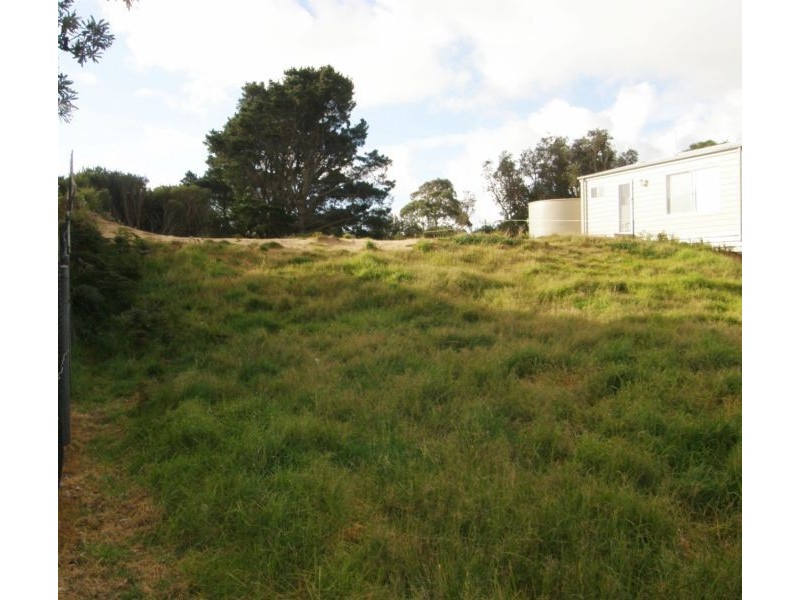 27 PANDORA AVE, Venus Bay VIC 3956