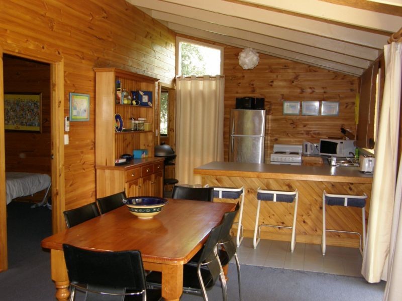 10 PANDORA AVE- FIRST ESTATE, Venus Bay VIC 3956