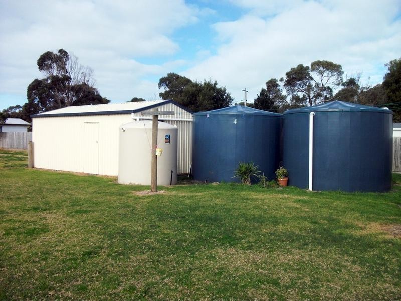 8 WALKERVILLE ROAD, Tarwin Lower VIC 3956