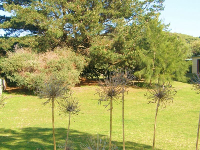 23 McINDOE AVENUE, Venus Bay VIC 3956