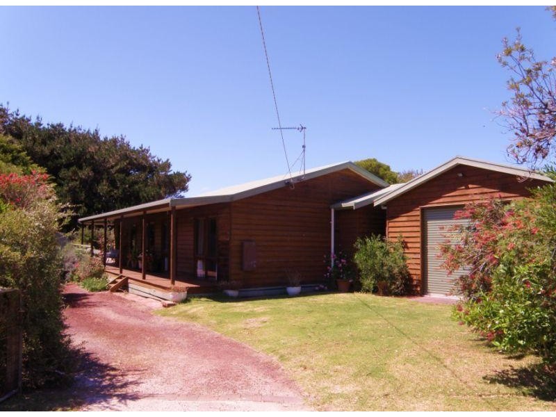 72 JUPITER BOULEVARD, Venus Bay VIC 3956