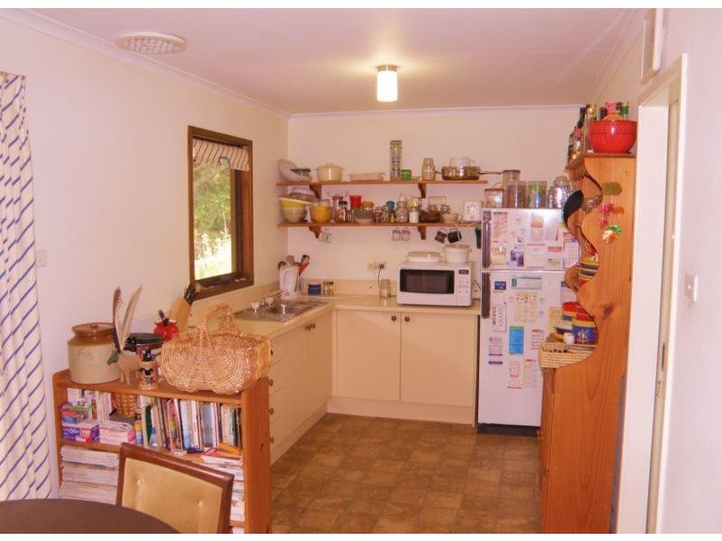 72 JUPITER BOULEVARD, Venus Bay VIC 3956