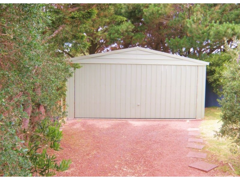 72 JUPITER BOULEVARD, Venus Bay VIC 3956