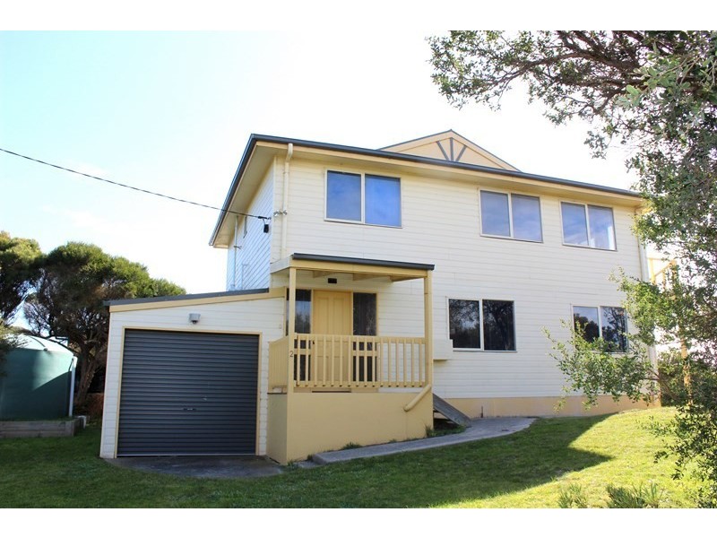 2 AMANDA CRESCENT, Venus Bay VIC 3956