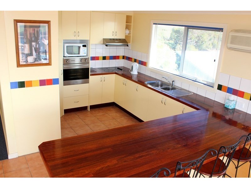 2 AMANDA CRESCENT, Venus Bay VIC 3956