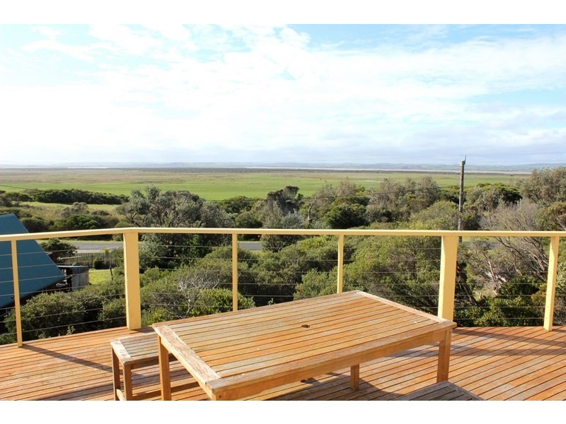 2 AMANDA CRESCENT, Venus Bay VIC 3956