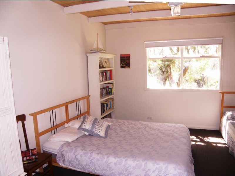 35 PANDORA AVENUE, Venus Bay VIC 3956