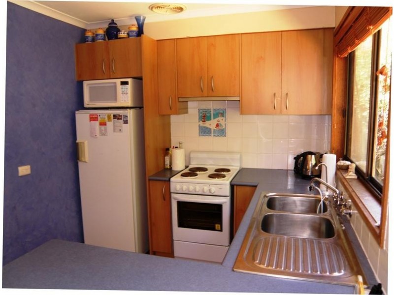 11 MERKANI AVENUE, Venus Bay VIC 3956