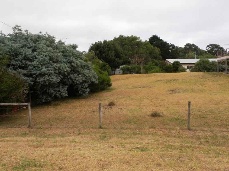 121 LEES ROAD, Venus Bay VIC 3956