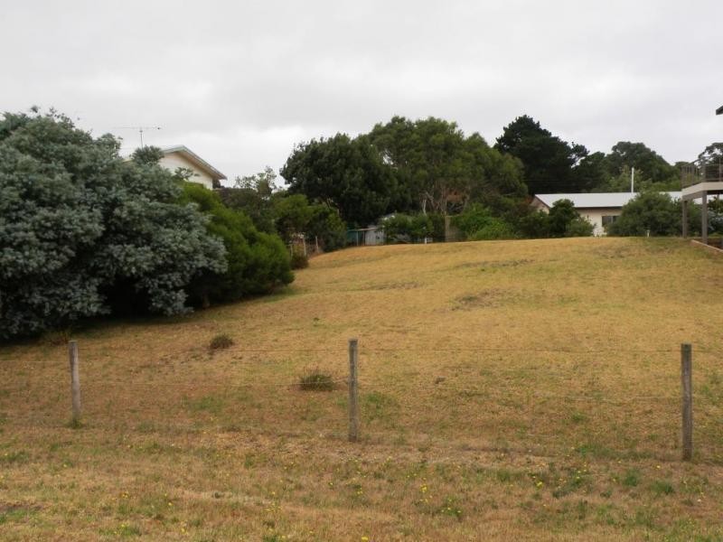 121 LEES ROAD, Venus Bay VIC 3956