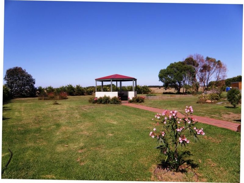 15 CUMBERLAND COURT, Tarwin Lower VIC 3956