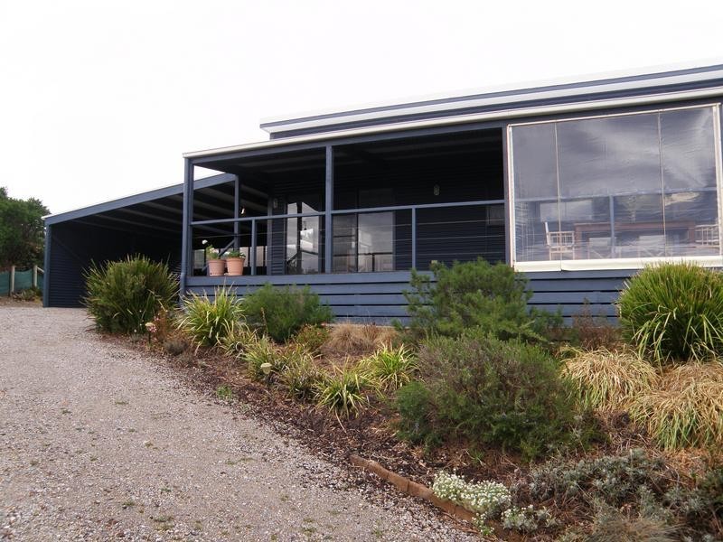 9 MONCUR COURT – 1ST ESTATE, Venus Bay VIC 3956