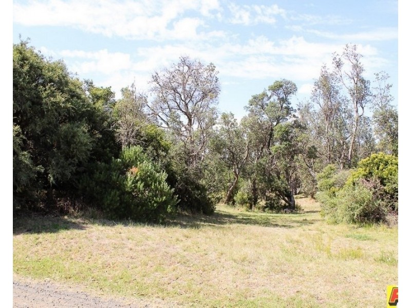 2 DOROTHY AVENUE, Venus Bay VIC 3956