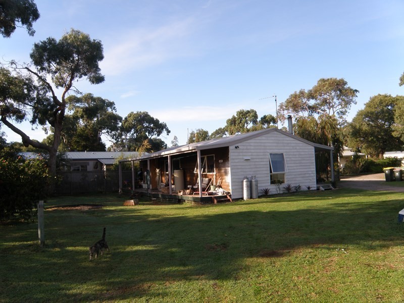 1 TARWIN PLACE, Tarwin Lower VIC 3956