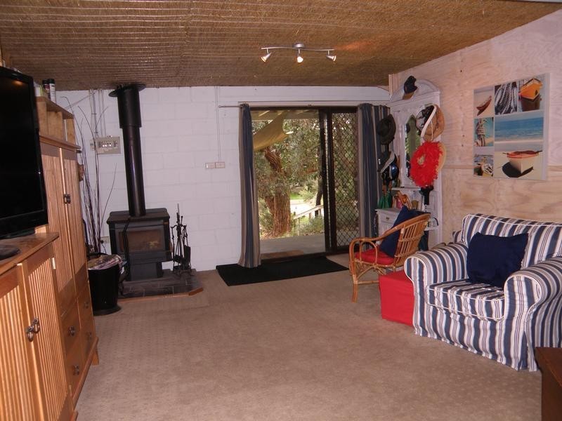 21 INLET VIEW ROAD, Venus Bay VIC 3956