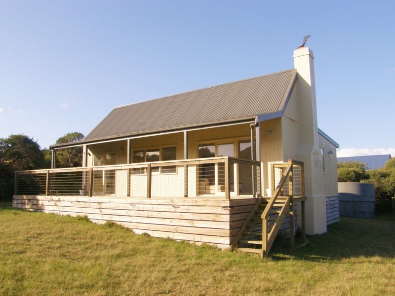 8 ECHO STREET, Venus Bay VIC 3956