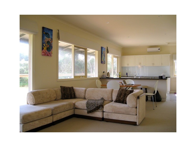 8 ECHO STREET, Venus Bay VIC 3956
