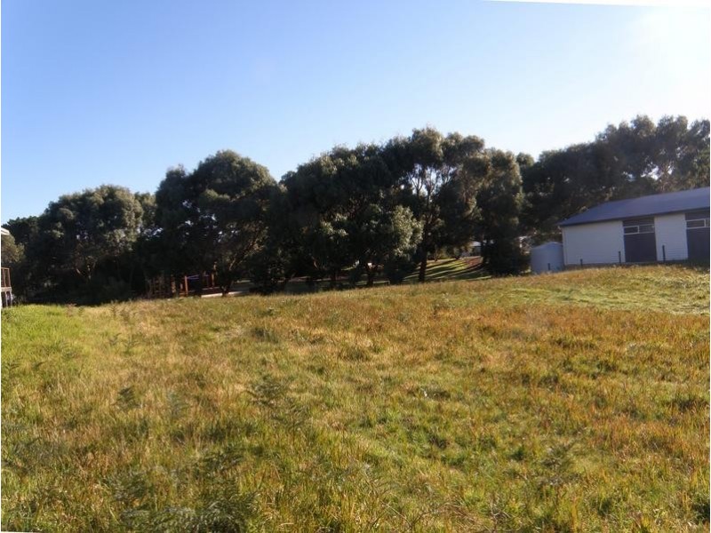 8 ECHO STREET, Venus Bay VIC 3956