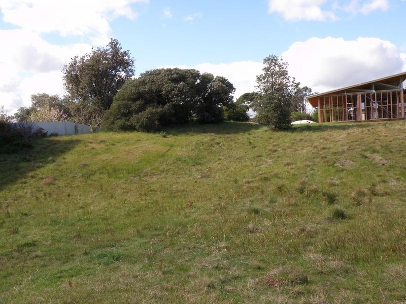 2 DONALD STREET, Venus Bay VIC 3956