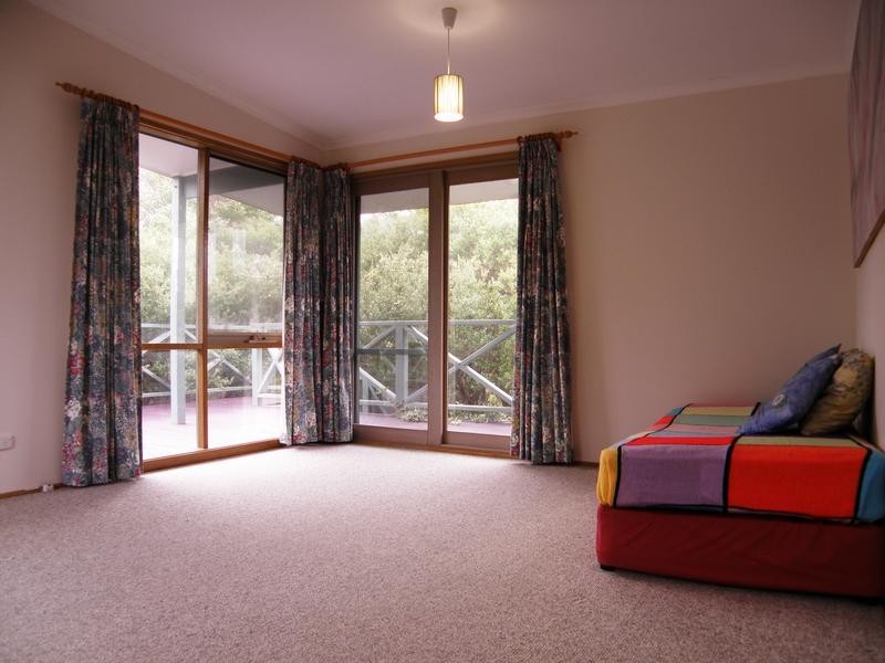 76 INLET VIEW RD – 1st ESTATE, Venus Bay VIC 3956