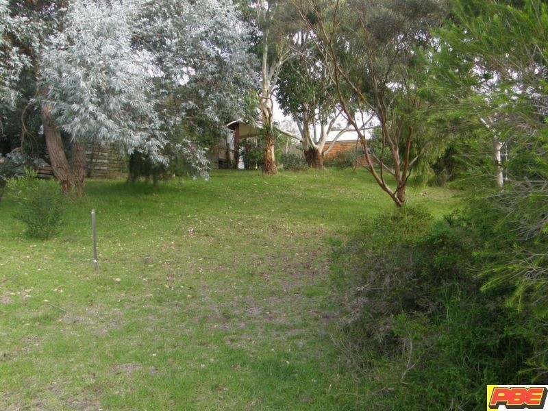 15 GRAHAM AVENUE, Venus Bay VIC 3956