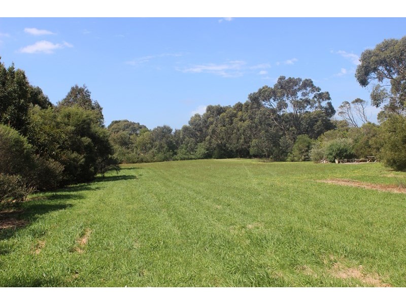 33-35 SCHOOL RD, Tarwin Lower VIC 3956
