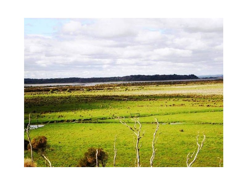 37 ST IVES CRESCENT 2ND ESTATE, Venus Bay VIC 3956