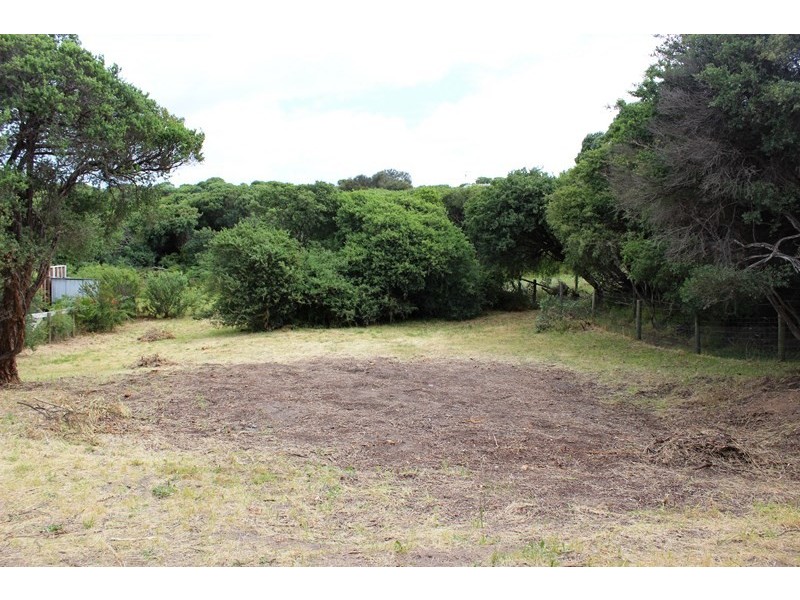 33 CANTERBURY ROAD, Venus Bay VIC 3956