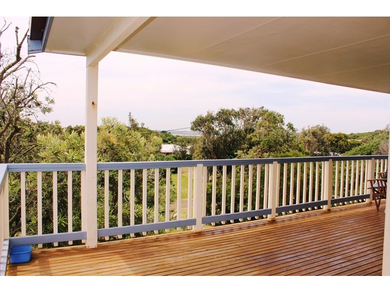 33 BRADLEY AVENUE – 1ST ESTATE, Venus Bay VIC 3956