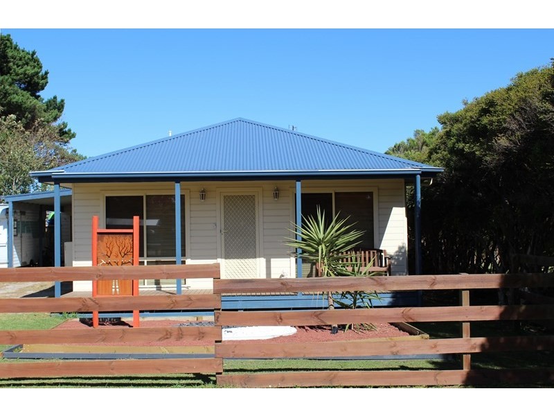 51 GREVILLIA ST, Walkerville VIC 3956