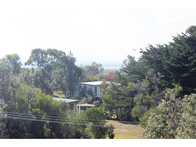 9 DOROTHY STREET, Venus Bay VIC 3956