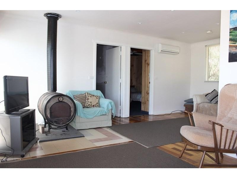 9 DOROTHY STREET, Venus Bay VIC 3956