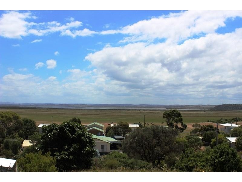 19 LOUIS ROAD, Venus Bay VIC 3956