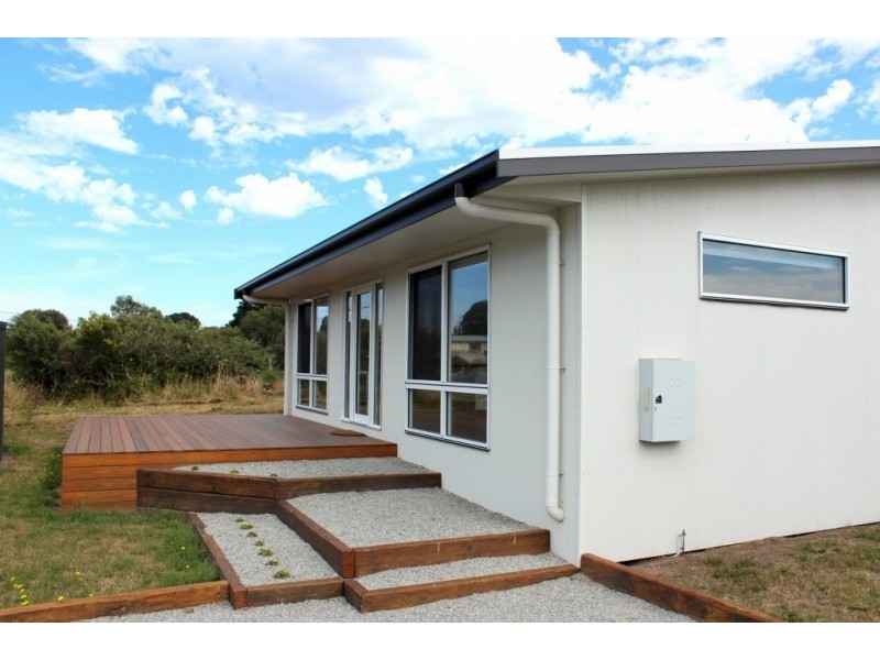 235 JUPITER BOULEVARD, Venus Bay VIC 3956